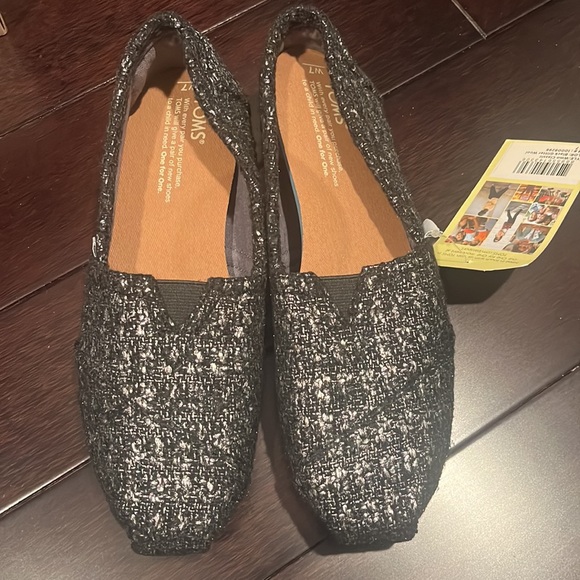 Toms brand new with tags size 7 black glitter wool - Picture 2 of 3